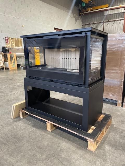 Belüfteter Holzofen 3 Scheiben mit Holzfach - FIREMATIC Calgary - L 13,5 kW