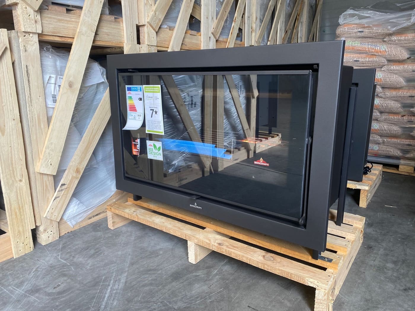 Holzeinsatz belüftet, kanalisierbar - BRONPI Paris 90 Vision 14 kW